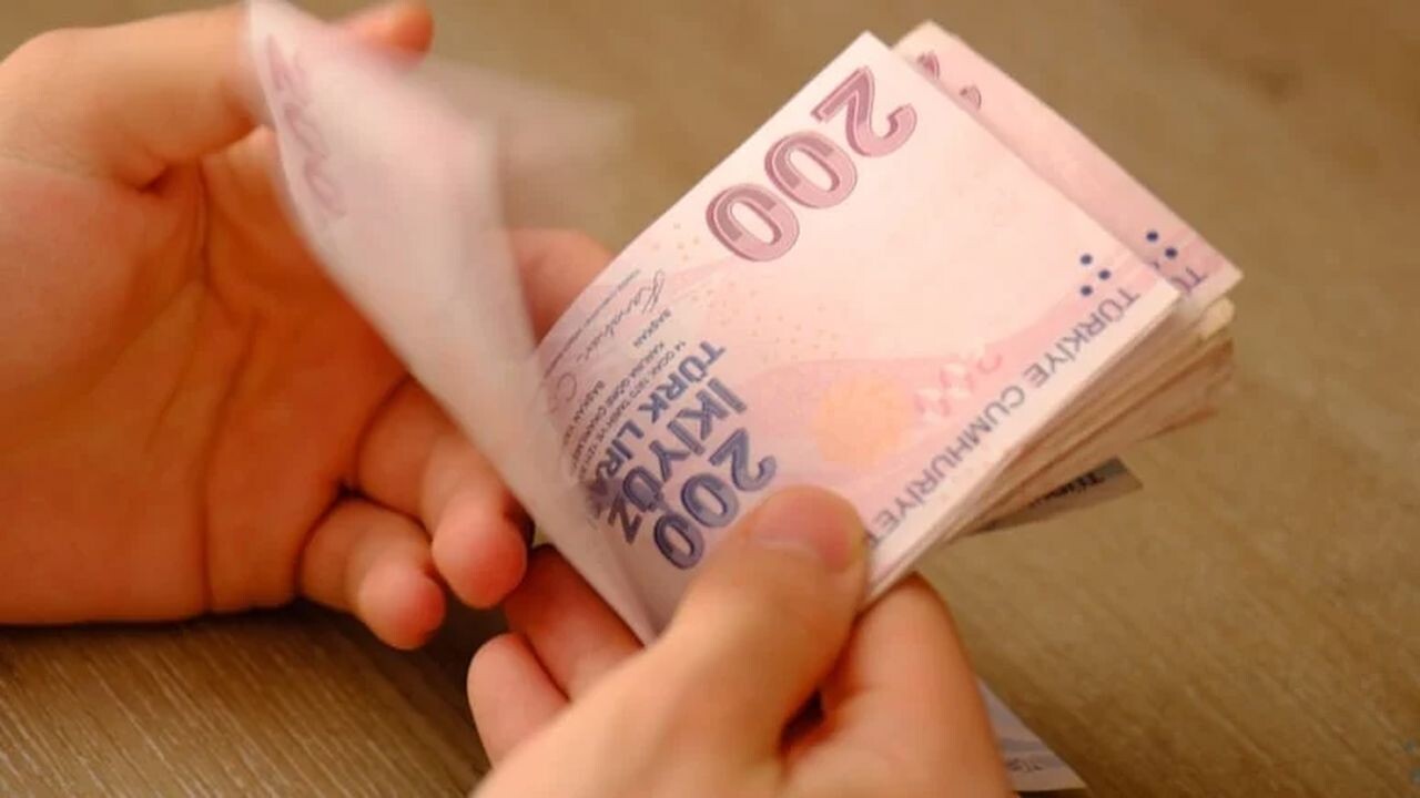 SGK Uzmanı 2026 Asgari Ücret Tahminini Güncelledi: Yeni Rakamlar Dikkat Çekti