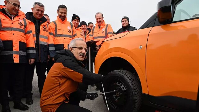 Zorunlu Kış Lastiği Dönemi Başlıyor: Kurala Uymayana 5.856 TL Ceza